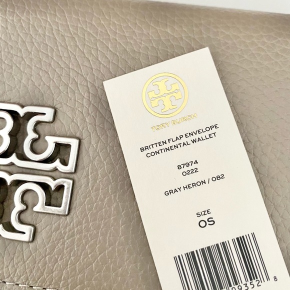 🔲NEW🔲🎊Tory Burch Britten wallet/wristlet/clutch/full size wallet/leather - Picture 6 of 10